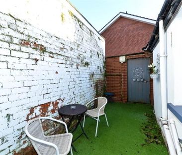 90 Templemore Avenue, Belfast, BT5 4FW - Photo 3