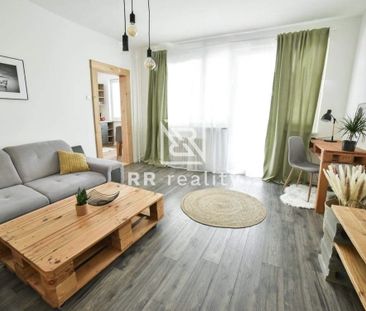 Na prenájom priestranný 1-izb.byt s loggiou po rekonštrukcii - Photo 2