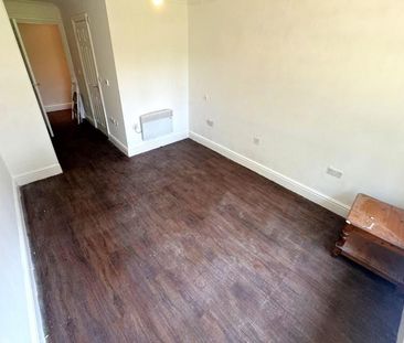 2 bedroom ground floor maisonette to rent - Photo 2