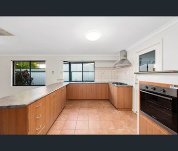 13 Reeves Entrance, Success, WA 6164 - Photo 3