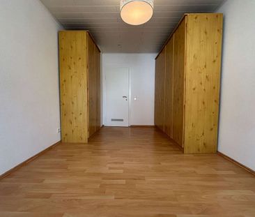 KL - Ost, 2 ZKB, EBK, Tageslichtbad, Balkon *Teilmöbliert* - Photo 6