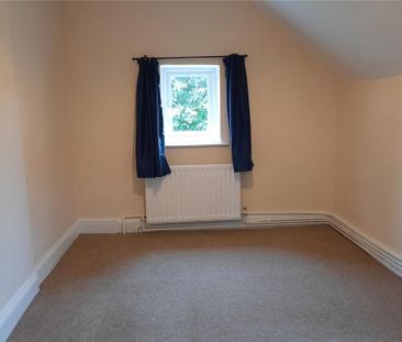 4 bedroom detached house to rent - Photo 5