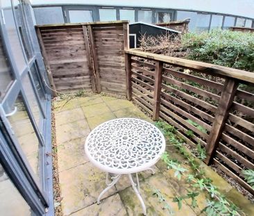 3 bedroom flat to rent - Photo 4