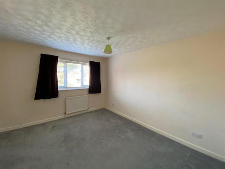 2 bedroom semi-detached house to rent - Photo 2