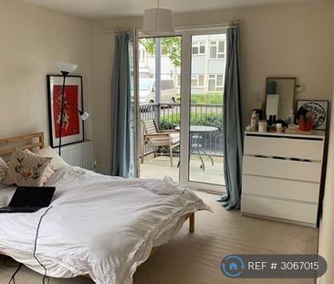 3 bedroom flat to rent - Photo 5