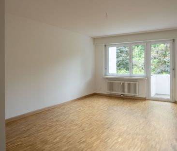 Nähe Gartenbad Aesch - schöne 4 1/2-Zimmerwohnung mit Gartensitzplatz - Photo 5