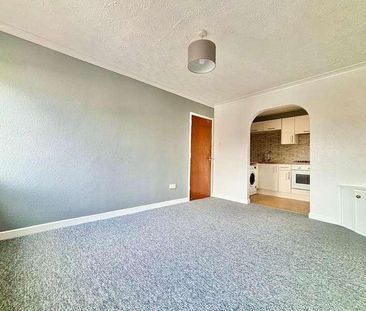 Kirtleton Avenue, Weymouth, DT4 - Photo 3