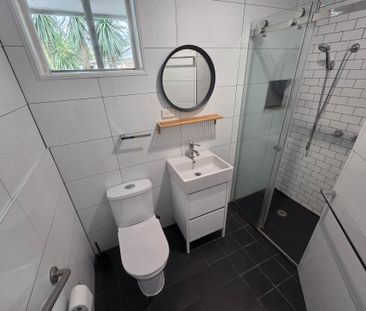 2/136 Albert Ave , BORONIA - Photo 1