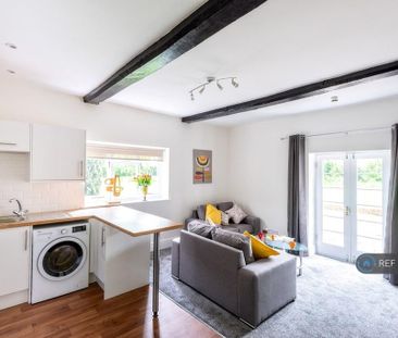 1 bedroom flat to rent - Photo 2