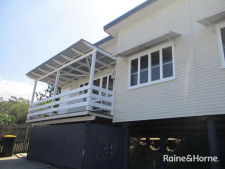 2 BEDROOM UNIT WITH OCEAN VIEWS IN SOUTH GLADSTONE - Photo 4