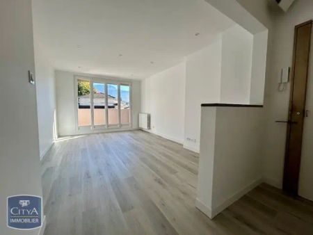 Appartement à louer 3 pièces 75.68m² - Photo 2
