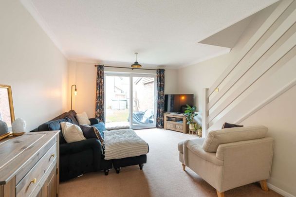 Lindsay Drive, Abingdon, OX14 2RR - Photo 1