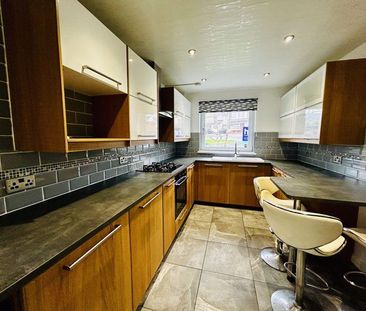 3 bedroom semi-detached house to rent - Photo 5