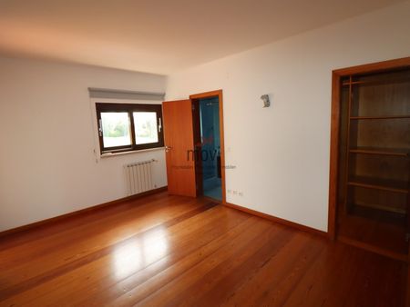 Moradia T5 em Lisboa - Foto 2
