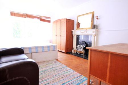 4 bedroom terraced house to rent - Photo 2