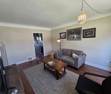 For Lease - 122 East 25th Street, Hamilton, Ontario - Photo 2