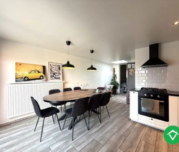 Prachtig gerenoveerde woning met 3 slaapkamers en tuin te Roeselare... - Photo 1