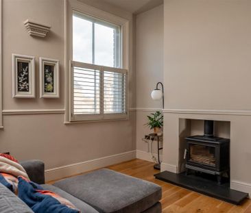 St Josephs Convent, Lawrence Street - Photo 3