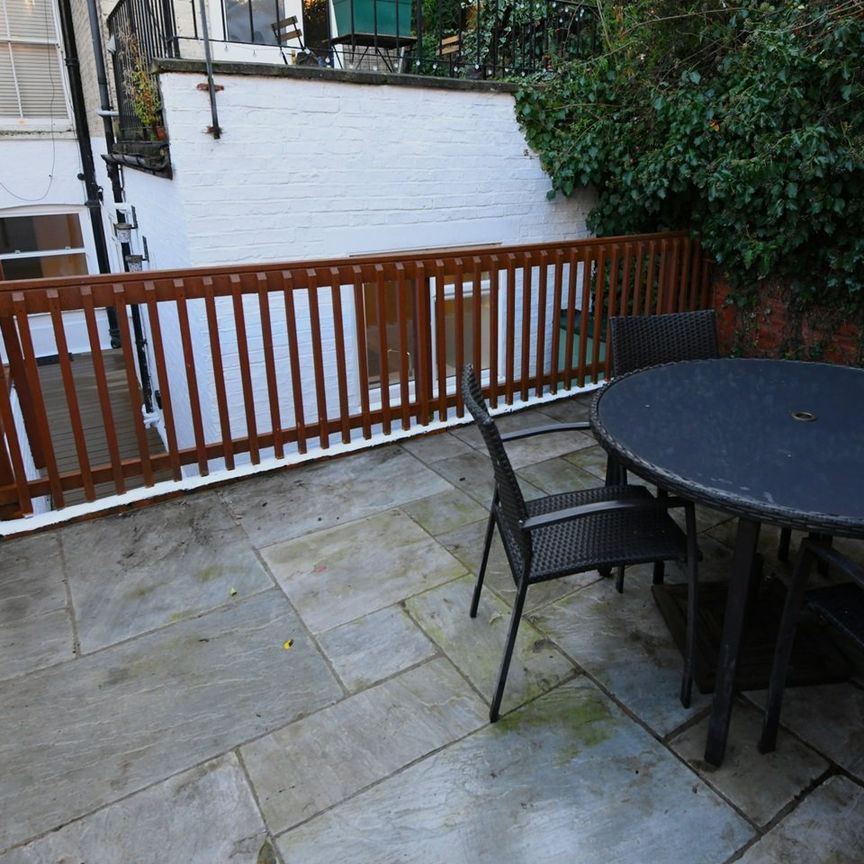 2 Bed Flat, Messina Avenue, NW6 - Photo 1