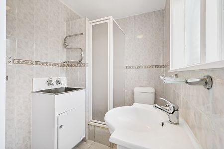 Superb Unit with Outdoor Living - Photo 5