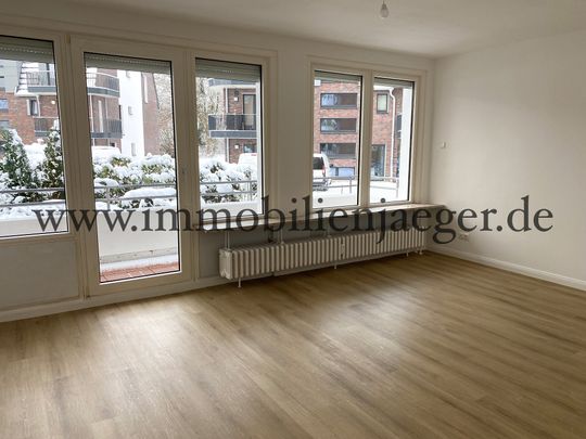 Poppenbüttel Nähe Moorhof - In 2.Reihe - Neu modernsierte Wohnung mit Balkon - Hochparterre - frei - Photo 1