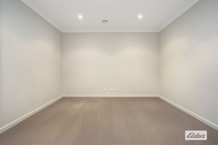 Modern Family Living - Photo 5