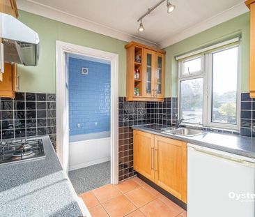 2 bedroom maisonette to rent - Photo 2