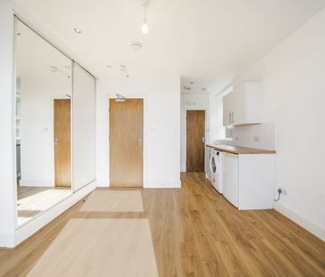 Studio Flat, Tottenham Lane, N8 - Photo 5