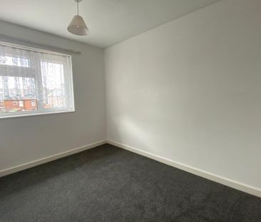 Baxter Avenue - Photo 5