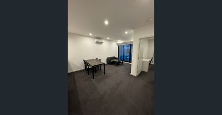 Furnished 2 Bedrooms 1 Bathroom Apartment - Photo 2