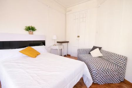 Gran Via de les Corts Catalanes, Barcelona, Catalonia 08015 - Photo 2