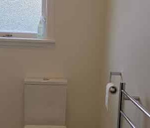Fully renovated sunny 2BR Flat in Upper Hutt - Photo 3