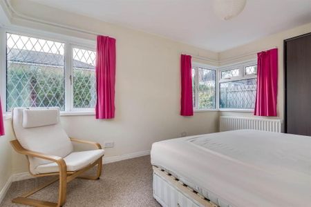 16 Glentoye Park, Jordanstown, Newtownabbey, BT37 0RW - Photo 3