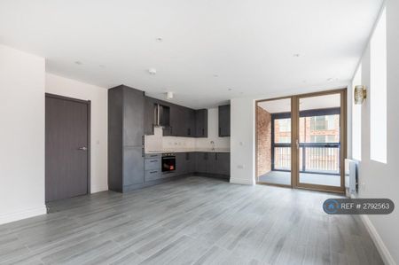 1 bedroom flat to rent - Photo 5