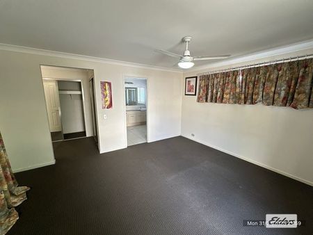 21 Andrews Drive - Photo 2