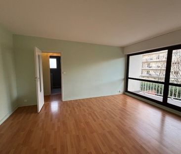 Location Appartement 48m² BORDEAUX 33200 - Photo 2