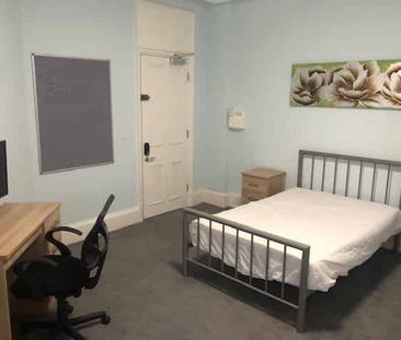 Gold Studio - Photo 2