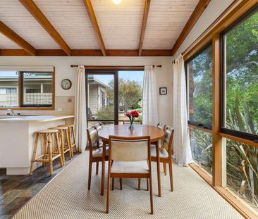 A coastal base, Central Access for Blairgowrie Beaches - Photo 3