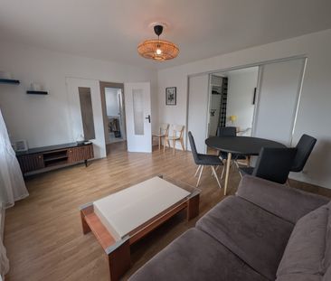 Location Appartement 2 pièces 48m² ST MAUR DES FOSSES 94210 - Photo 1