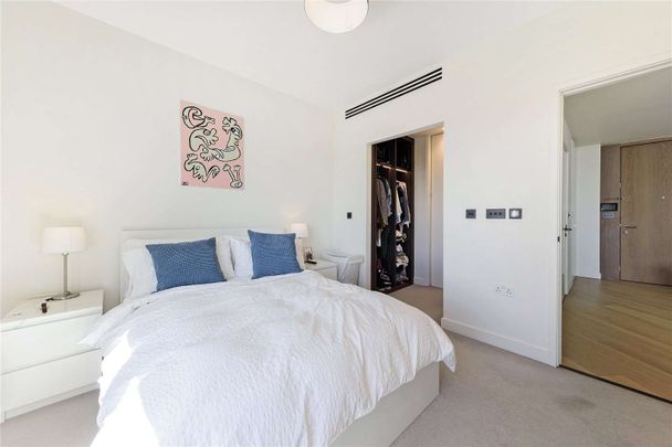 Wood Crescent, Television Centre, White City, London, W12 7GR - Photo 1