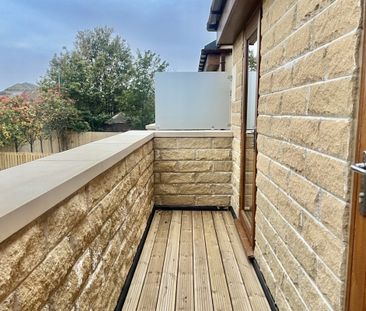 Sackville Street - Photo 5