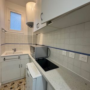 – LOUE – Deux pièces Paris 17ème - Photo 2