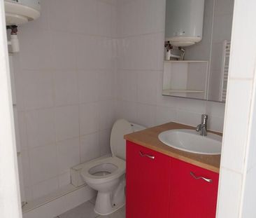 Location Appartement 2 pièces 29m² ORLEANS 45000 - Photo 2