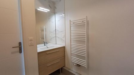 location Appartement T2 DE 47.6m² À NANTES - Photo 3
