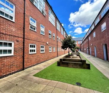 Ground Floor Premier Luxe Studio - Photo 5