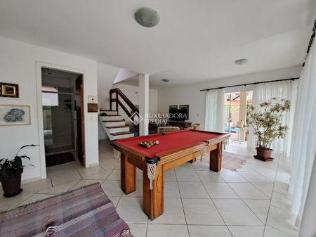 Casa com 3 quartos e 272m² para alugar em Rio Tavares, Florianópolis. - Photo 3