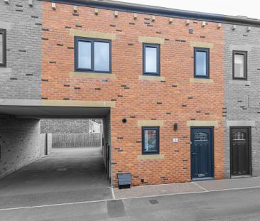 4 bedroom townhouse to rent - Photo 2