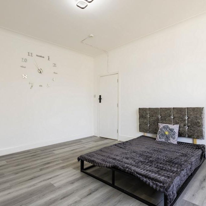 House share to rent - Photo 1