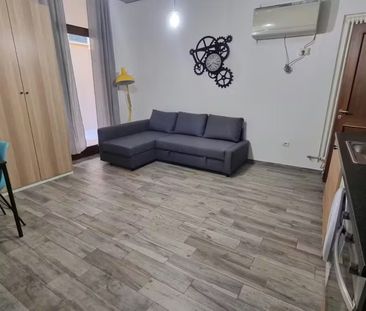 Via dell'Unione, Bologna, Emilia-Romagna 40126 - Photo 5