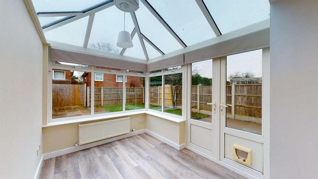 3 bedroom semi-detached house to rent - Photo 1